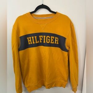 Tommy Hilfiger yellow crew neck sweatshirt sz large